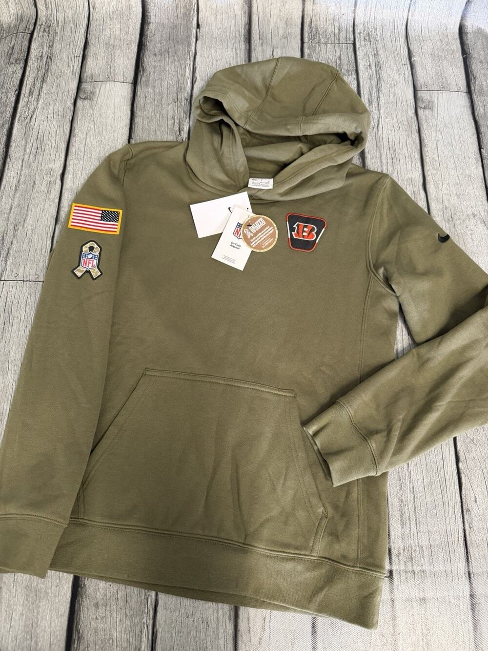 NWT Boys Nike Cincinnati Bengals Salute To Service Hoodie Sz XL 18/20 Olive Gree